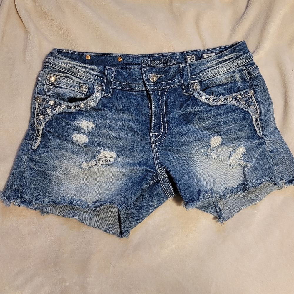 Miss Me Jeans Shorts Mid Rise Rhinestone Embroidered Easy Fit Denim 30